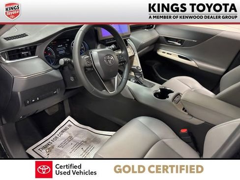Certified 2024 Toyota Venza XLE image 17