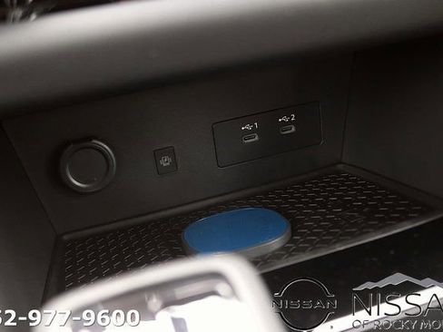 New 2026 Nissan Pathfinder SL w/ SL Premium Package AWD/4WD image 24
