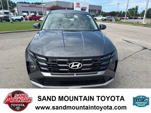 Used 2025 Hyundai Tucson SE FWD image 8