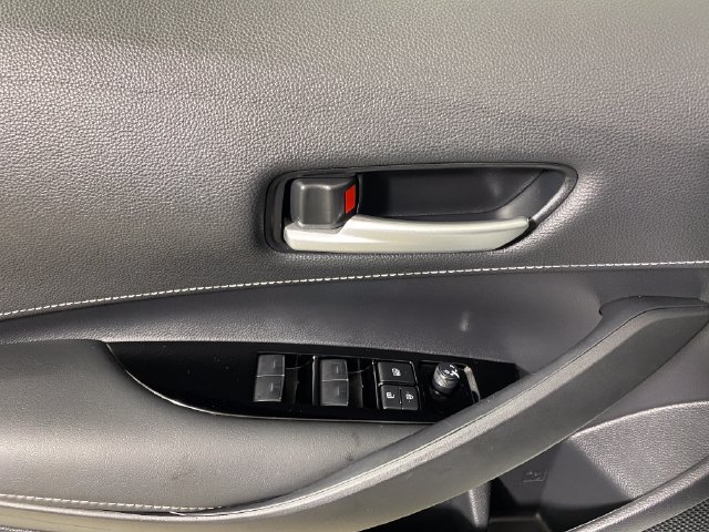 Used 2025 Toyota Corolla SE FWD image 21