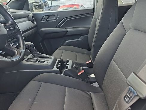 Used 2023 Chevrolet Colorado W/T image 4