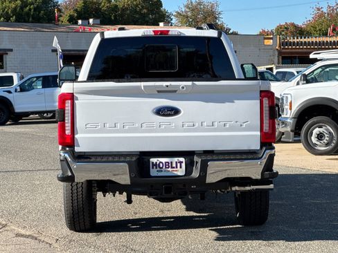 New 2026 Ford F250 Lariat w/ Chrome Package image 4
