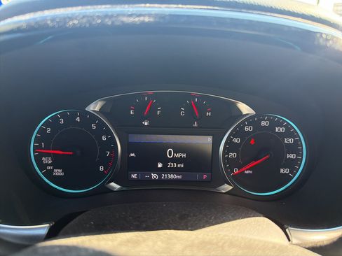 Used 2024 Chevrolet Traverse LT FWD image 30
