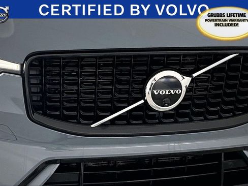 Certified 2023 Volvo XC60 B5 Ultimate w/ Climate Package image 38
