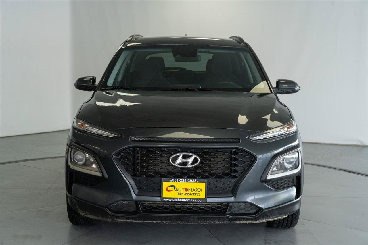 Used 2020 Hyundai Kona SEL FWD image 2