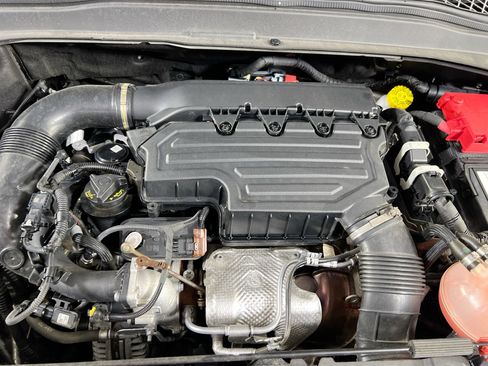 Used 2022 Jeep Renegade Limited image 29