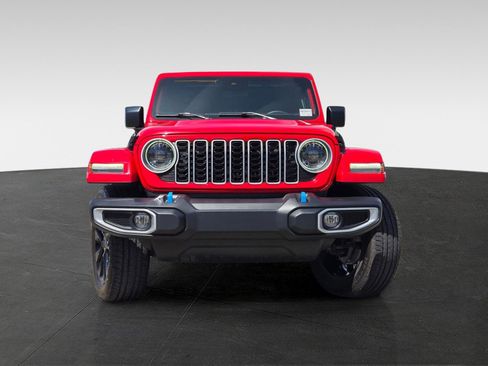 Used 2024 Jeep Wrangler Unlimited Sahara w/ Safety Group AWD/4WD image 2