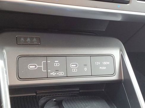 Used 2025 Hyundai Kona SEL image 30