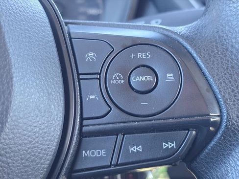 Used 2023 Toyota Corolla LE image 17