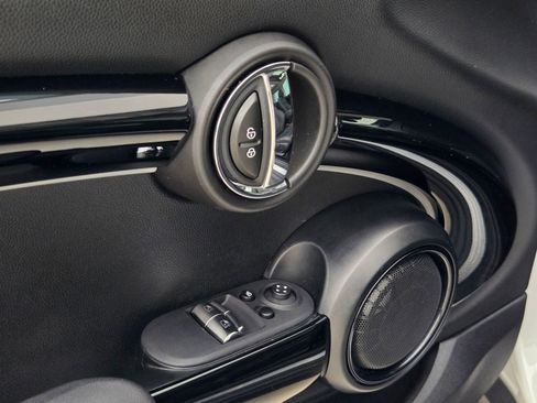 Used 2024 MINI Cooper SE image 36