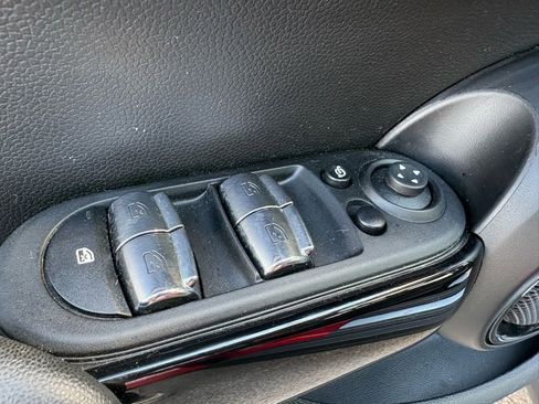 Used 2023 MINI Cooper S image 23