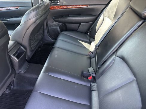 Used 2011 Subaru Legacy 3.6R Limited AWD/4WD image 13