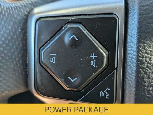 Used 2023 Toyota Tacoma SR5 w/ Technology Package AWD/4WD image 18