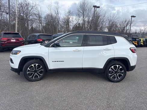 Certified 2023 Jeep Compass Limited image 4