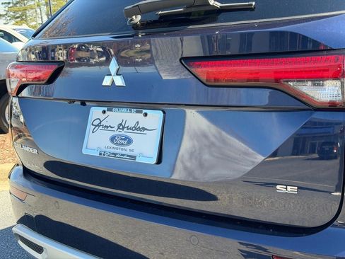 Used 2024 Mitsubishi Outlander SE image 19