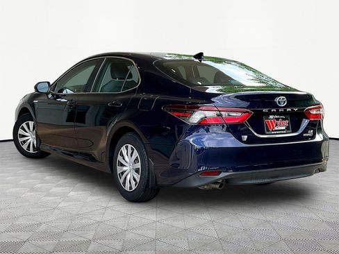 Used 2021 Toyota Camry LE FWD image 4