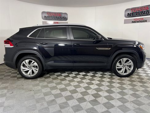 Used 2020 Volkswagen Atlas Cross Sport SEL image 4