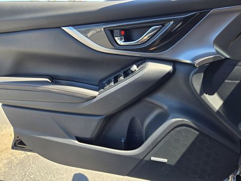 Used 2019 Subaru Crosstrek 2.0i Limited w/ Moonroof Package w/Navigation AWD/4WD image 26