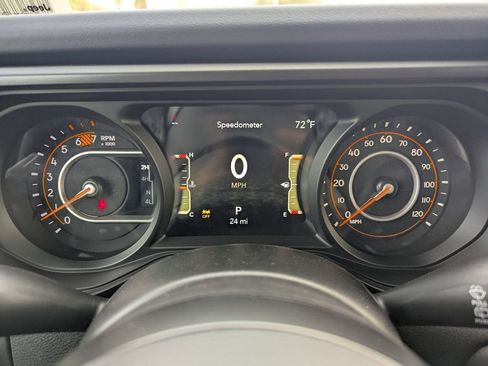 New 2026 Jeep Wrangler Unlimited Rubicon w/ Safety Group image 19