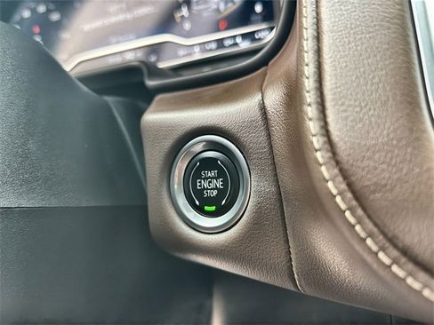 Certified 2022 Chevrolet Tahoe High Country w/ Premium Package image 16