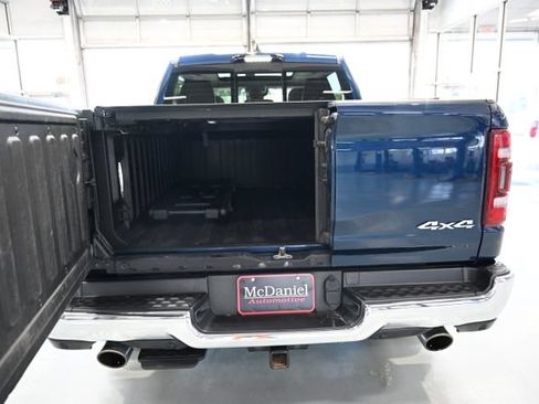 Used 2023 RAM 1500 Limited AWD/4WD image 8