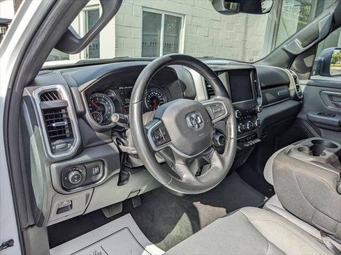Used 2023 RAM 1500 Big Horn AWD/4WD image 9