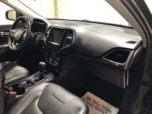 Used 2020 Jeep Cherokee Limited image 14