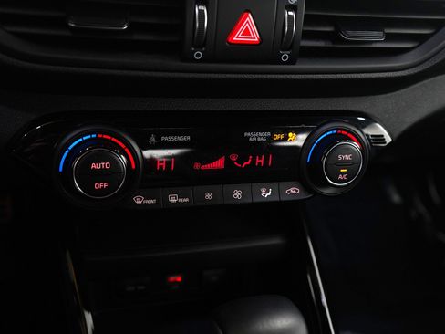 Used 2024 Kia Forte GT-Line image 23