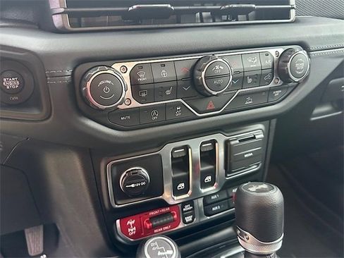 New 2026 Jeep Wrangler Rubicon w/ Steel Bumper Group image 20