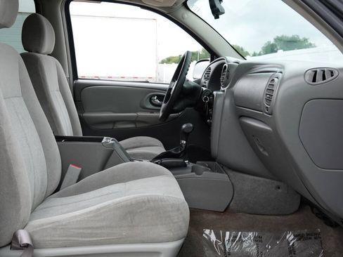 Used 2007 Chevrolet TrailBlazer LS w/ LS Preferred Equipment Group AWD/4WD image 65