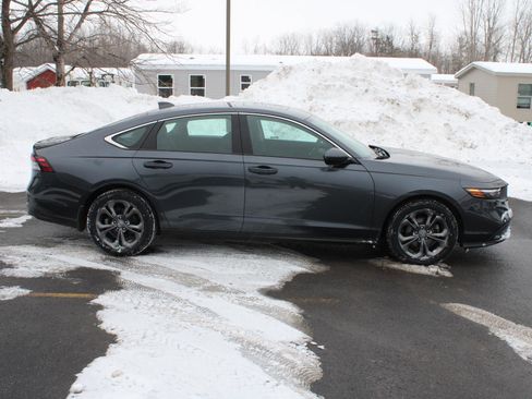 Certified 2023 Honda Accord EX image 4