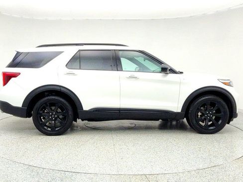 Used 2023 Ford Explorer ST-Line image 4