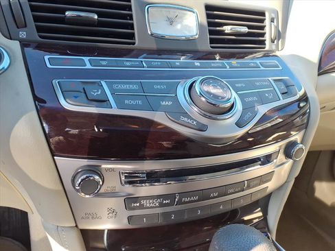 Used 2016 INFINITI Q70 3.7 image 30