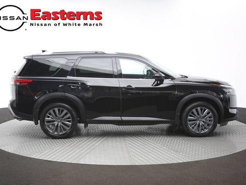 Used 2025 Nissan Pathfinder SL w/ SL Premium Package AWD/4WD image 47