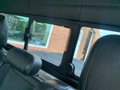 Used 2020 Jeep Gladiator Overland w/ Uconnect 4C Nav & Sound Group image 18