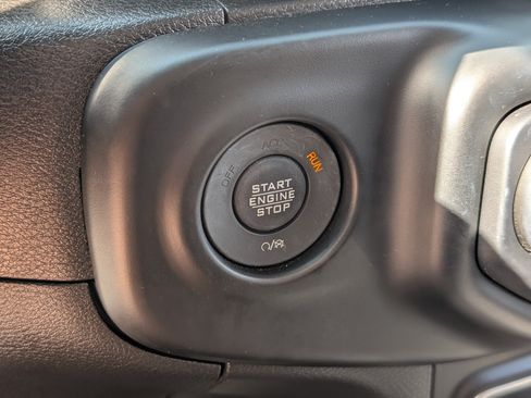 Used 2023 Jeep Wrangler Unlimited Rubicon 4xe AWD/4WD image 32