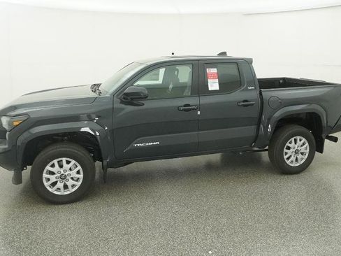 New 2026 Toyota Tacoma SR5 image 14