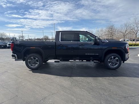 New 2026 GMC Sierra 2500 SLE w/ SLE Value Package; image 8