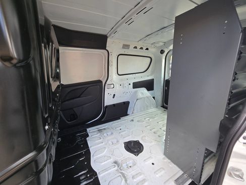 Used 2022 RAM ProMaster City Tradesman FWD image 16