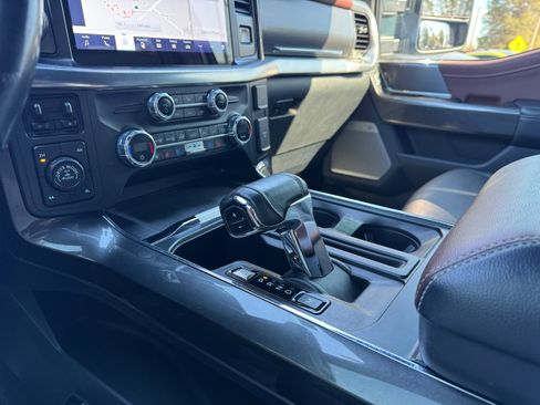 Used 2021 Ford F150 Lariat w/ Equipment Group 502A High image 24