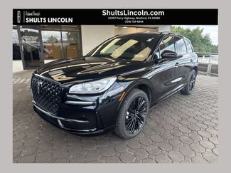 Used 2023 Lincoln Corsair Reserve w/ Equipment Group 201A AWD/4WD video 1