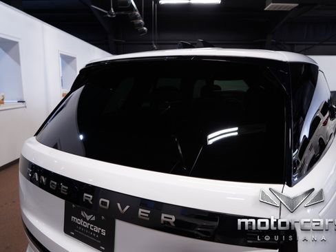 Used 2023 Land Rover Range Rover SE AWD/4WD image 16