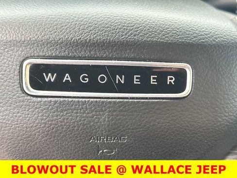 Certified 2024 Jeep Wagoneer Series II w/ Flexible Seating Group image 26