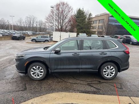 Used 2023 Honda CR-V LX image 2