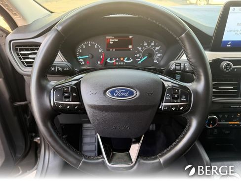 Used 2022 Ford Escape SEL AWD/4WD image 17