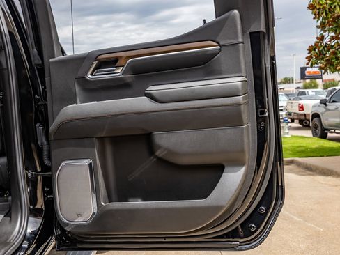 Used 2024 Chevrolet Silverado 1500 High Country w/ High Country Premium Package AWD/4WD image 40