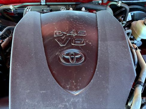 Used 2018 Toyota Tacoma SR w/ SR Convenience Package AWD/4WD image 33
