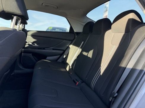 Certified 2023 Hyundai Elantra SEL w/ Convenience Package image 12