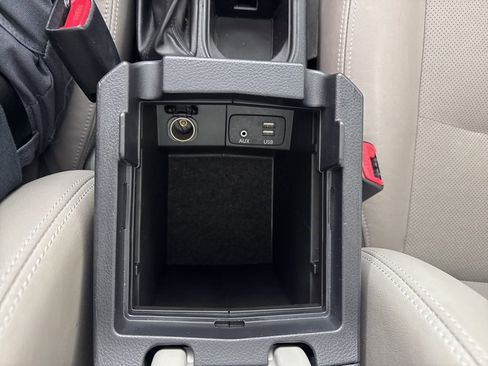 Used 2016 Subaru Forester 2.5i Limited image 24