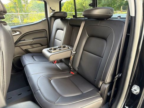 Used 2022 GMC Canyon Elevation w/ Elevation Premium Package AWD/4WD image 19